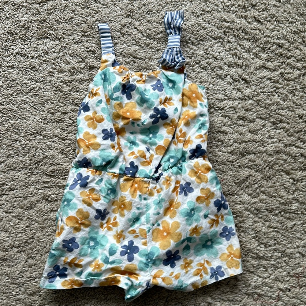 NWOT Emma’s Garden organic cotton floral romper
